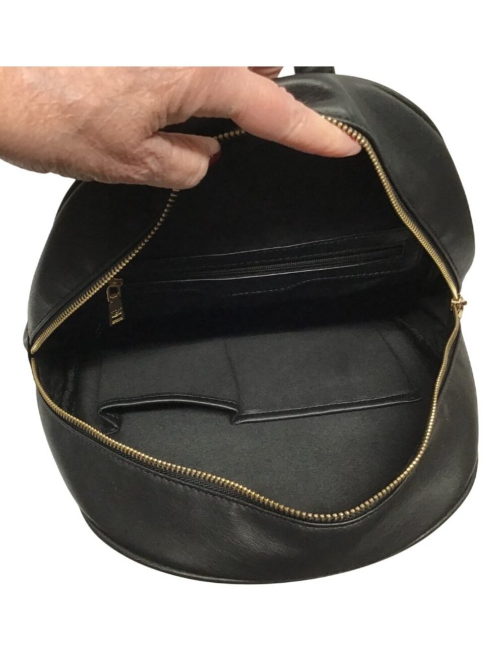 Badgley Mischka Quilted Black Backpack Purse - Picture 5 of 9